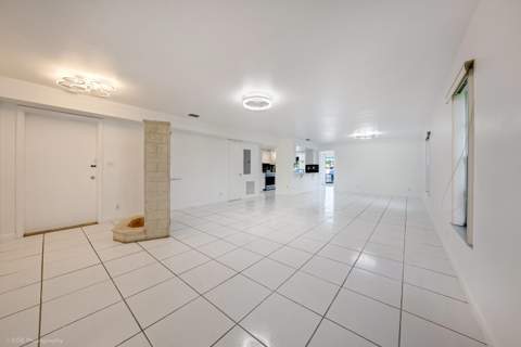 2141 SW 23rd Avenue, Fort Lauderdale FL - photo 8 of 27
