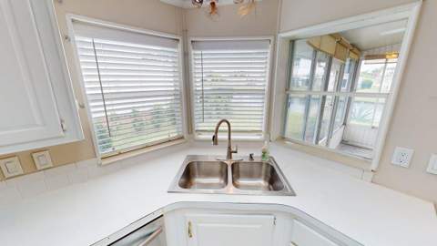 3325 Ironwood Avenue, Port St. Lucie FL - photo 15 of 47