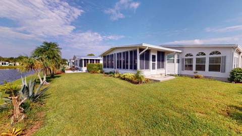 3325 Ironwood Avenue, Port St. Lucie FL - photo 6 of 47