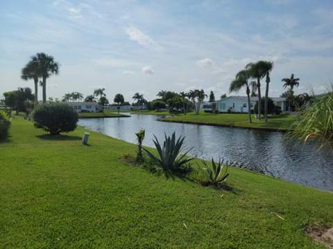3325 Ironwood Avenue, Port St. Lucie FL - photo 8 of 47