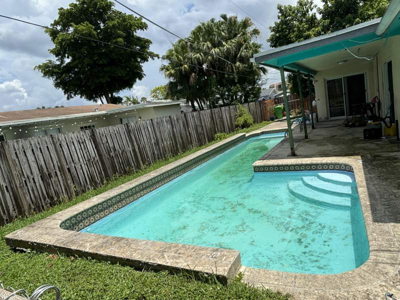 3 bedroom Single Family Residence at 10641 NW 28TH Place, SUNRISE GOLF VILLAGE SEC 21, Sunrise — photo 3