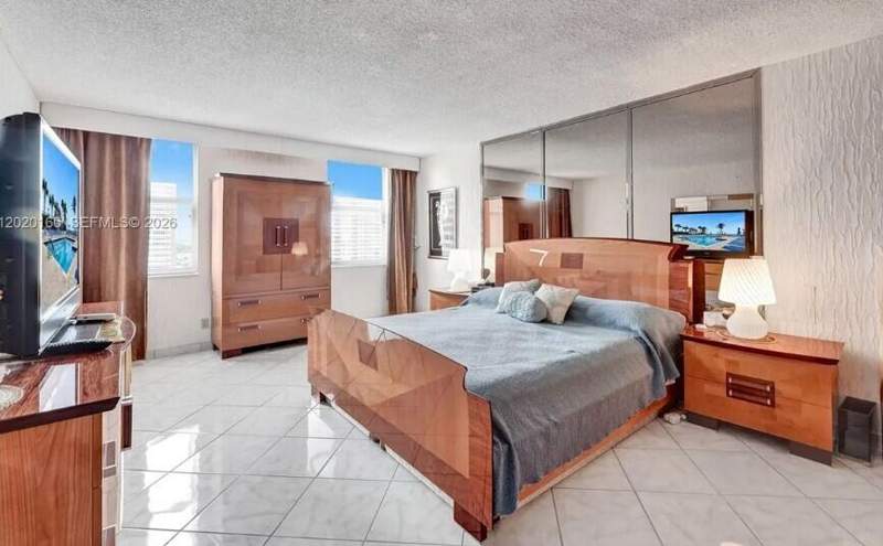2 bedroom Condominium at 1920 S Ocean Drive #16B, Malaga Towers Condo, Hallandale — photo 3