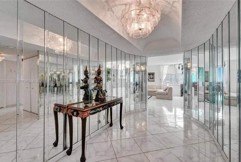 2 bedroom Condominium at 1920 S Ocean Drive #16B, Malaga Towers Condo, Hallandale — photo 4