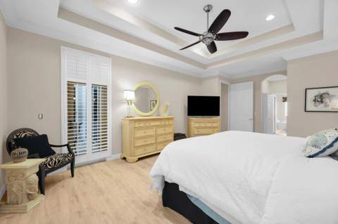 19064 SE Jupiter River Drive, Jupiter FL - photo 18 of 35