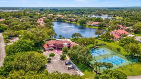 6050 SE Martinique Drive #102, Stuart FL - photo 9 of 72