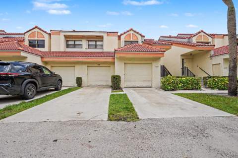 3405 Emerald Oaks Drive #207, Hollywood FL - photo 10 of 44
