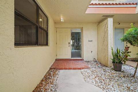 3405 Emerald Oaks Drive #207, Hollywood FL - photo 11 of 44