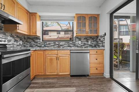 3405 Emerald Oaks Drive #207, Hollywood FL - photo 23 of 44