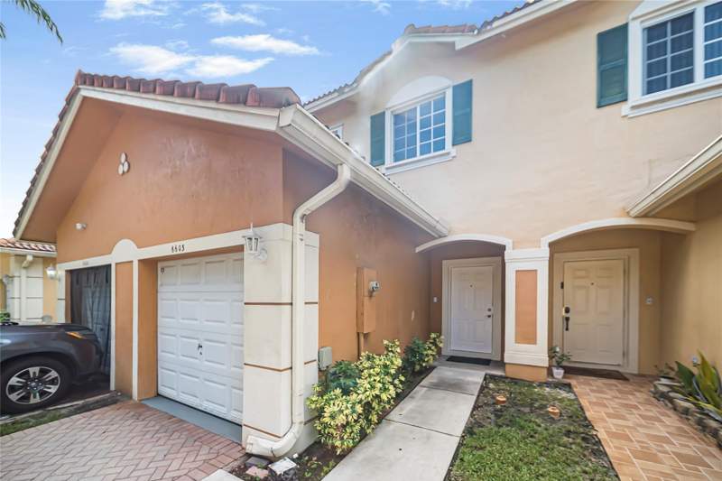 3 bedroom Townhouse at 6603 Catalina Lane #0, Catalina Place, Tamarac — photo 3