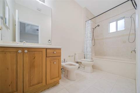 6603 Catalina Lane #0, Tamarac FL - photo 10 of 17