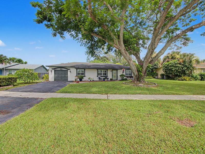 3 bedroom Single Family Residence at 19732 Colorado Circle, Southwind Lakes, Boca Raton — photo 3