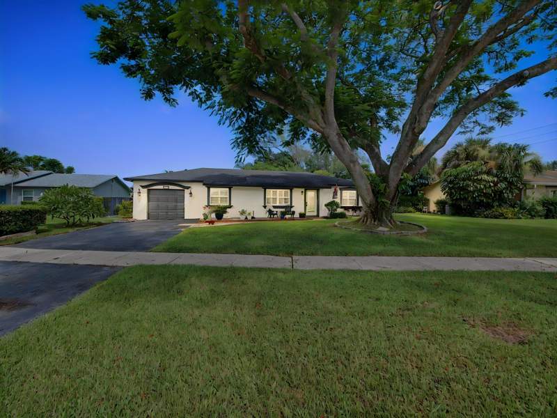 3 bedroom Single Family Residence at 19732 Colorado Circle, Southwind Lakes, Boca Raton — photo 4