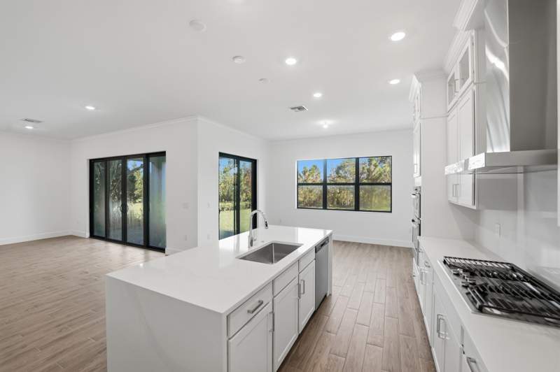 5 bedroom Single Family Residence at 1026 Raleigh Way, Lotis Wellington, Wellington — photo 2