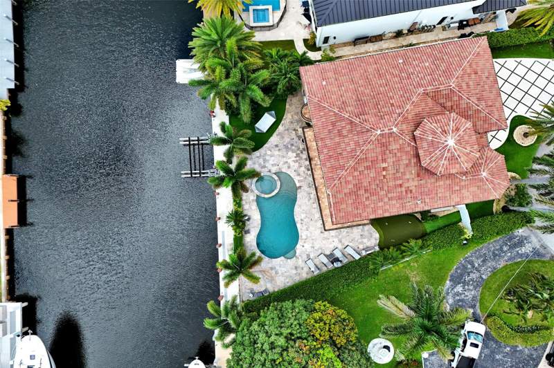 6 bedroom Single Family Residence at 4930 NE 27th Terrace, Coral Key Villas 3rd Sec, Lighthouse Point — photo 3