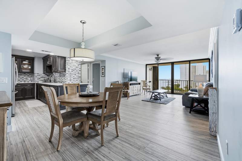 2 bedroom Condominium at 5600 N Flagler Drive #1105, Palm Beach House Condo, West Palm Beach — photo 4