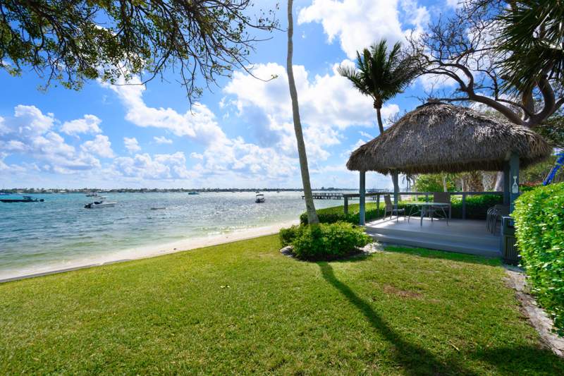2 bedroom Condominium at 5600 N Flagler Drive #1105, Palm Beach House Condo, West Palm Beach — photo 3