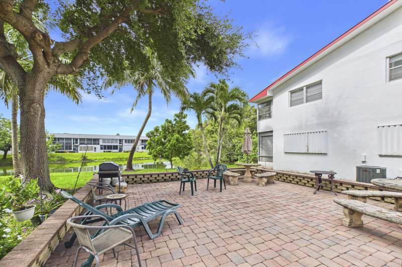 2 bedroom Condominium at 272 Northampton N, Century Village Northampton Condos, West Palm Beach — photo 5