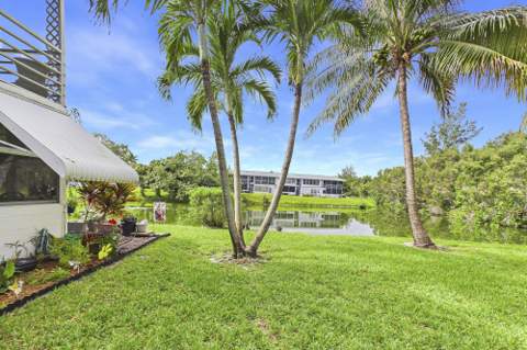272 Northampton N, West Palm Beach FL - photo 7 of 50