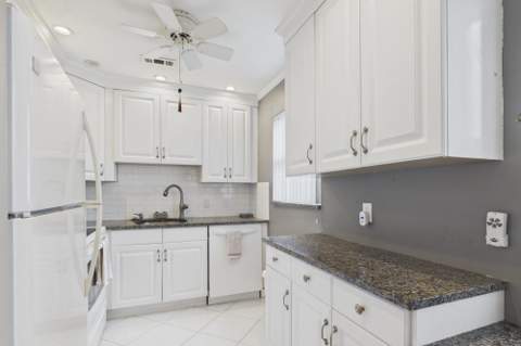 272 Northampton N, West Palm Beach FL - photo 16 of 50