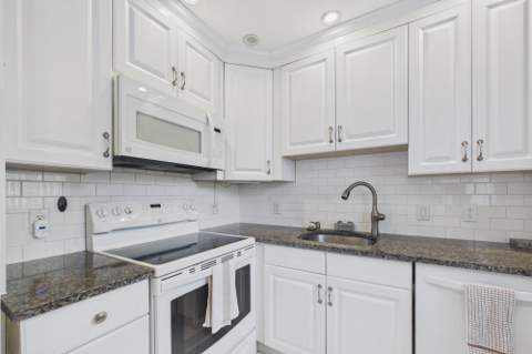 272 Northampton N, West Palm Beach FL - photo 17 of 50