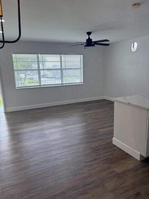 240 Horizons #208, Boynton Beach FL - photo 6 of 15