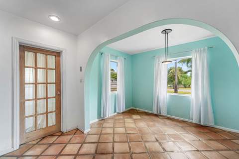 122 Euclid Boulevard, Lantana FL - photo 12 of 44
