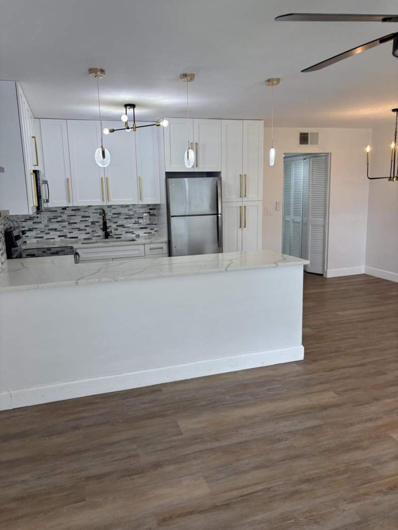 1 bedroom Condominium at 240 Horizons #208, Sterling Village 240 Condo, Boynton Beach — photo 3