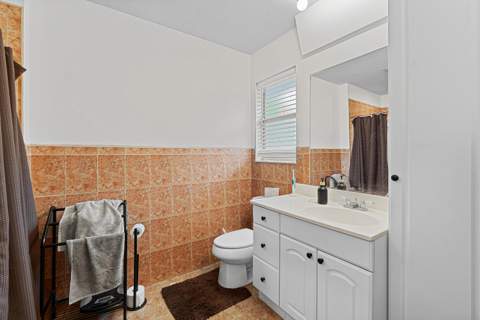 215 SW 8th Street, Boynton Beach FL - photo 18 of 32