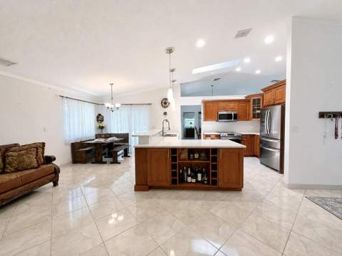 501 SW 168th Way, Weston FL - photo 11 of 27