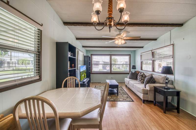 2 bedroom Mobile Home at 37011 Exuma Bay, Jamaica Bay, Boynton Beach — photo 4