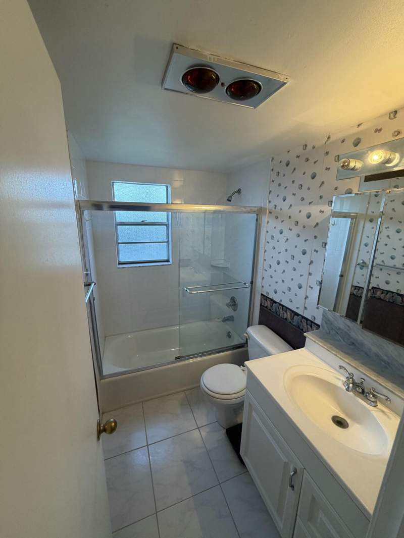 2 bedroom Condominium at 24 EASTHAMPTON A, EASTHAMPTON CONDO, West Palm Beach — photo 4