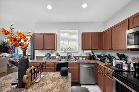 2823 S Evergreen Circle, Boynton Beach FL - photo 9 of 28