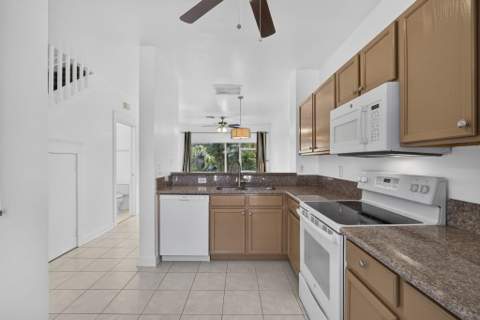6932 Stoney Creek Circle, Lake Worth FL - photo 11 of 58