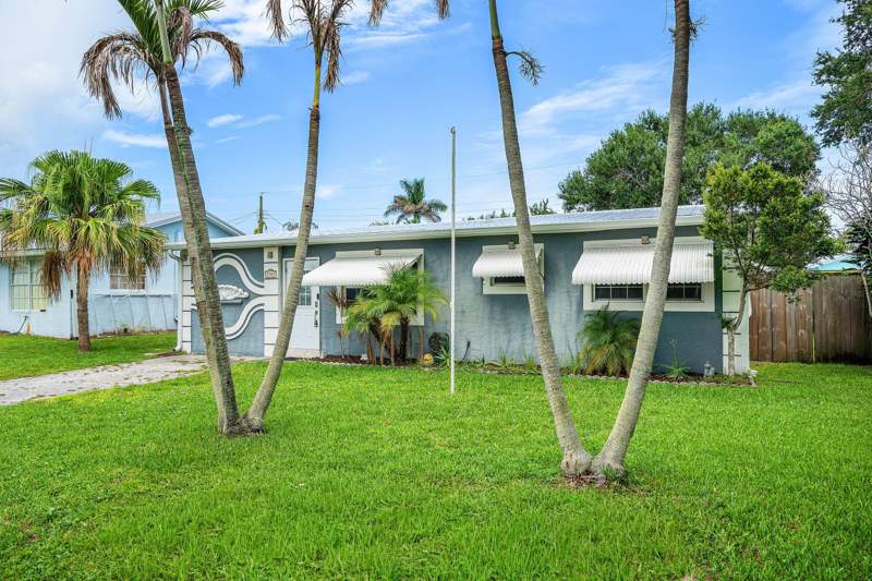 3 bedroom Single Family Residence at 5709 SE Indigo Avenue, Hibiscus Park, Stuart — photo 2