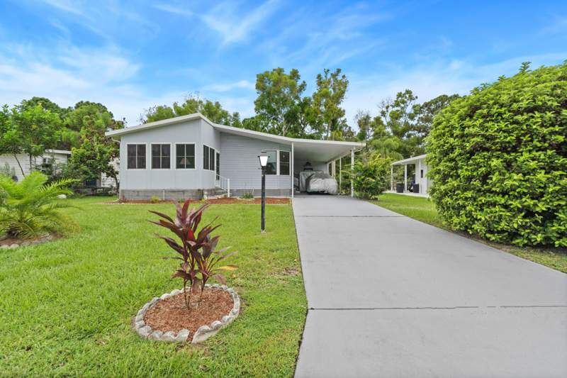 2 bedroom Mobile Home at 3179 Columbrina Circle, Savanna Club Plat II, Port St. Lucie — photo 2
