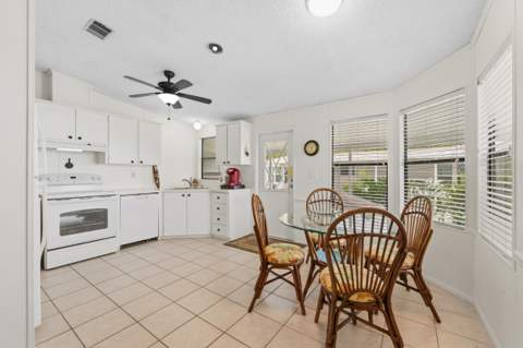 3179 Columbrina Circle, Port St. Lucie FL - photo 7 of 25