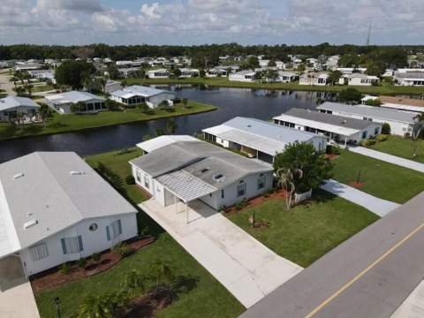 3325 Ironwood Avenue, Port St. Lucie FL - photo 7 of 47