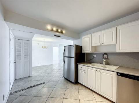 531 N Ocean Boulevard #1207, Pompano Beach FL - photo 7 of 45