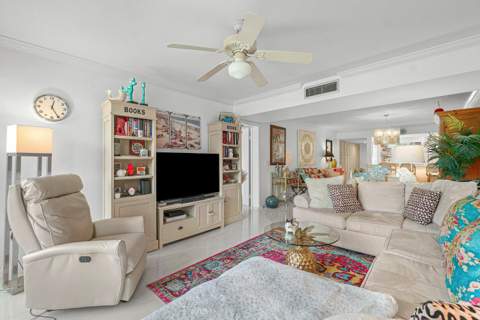 6169 Balboa Circle #202, Boca Raton FL - photo 16 of 33