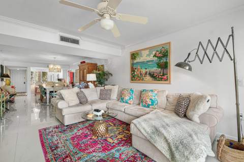 6169 Balboa Circle #202, Boca Raton FL - photo 17 of 33