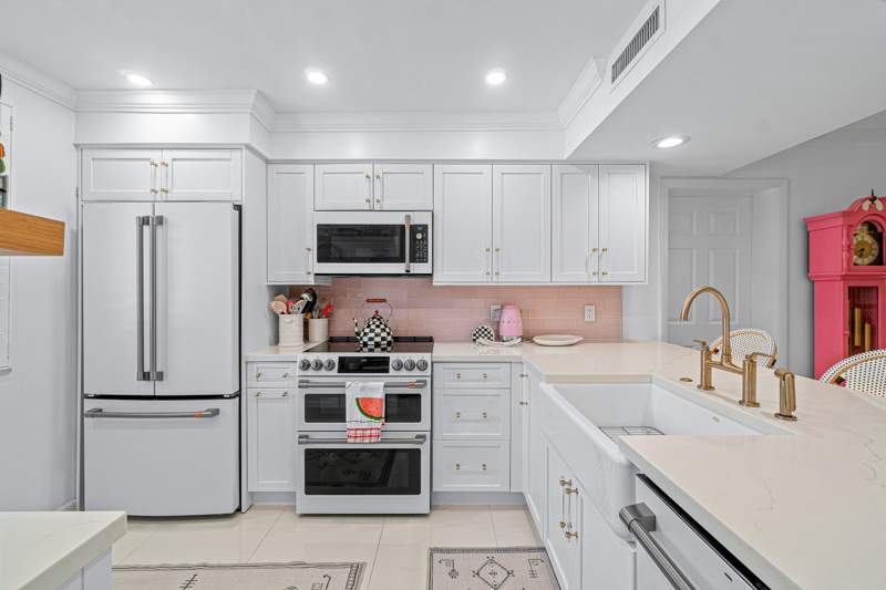 2 bedroom Condominium at 6169 Balboa Circle #202, Whitehall Condo At Camino Real, Boca Raton — photo 5