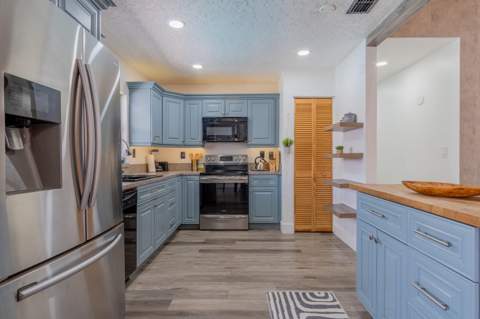 11010 NW 24th Court, Sunrise FL - photo 8 of 16
