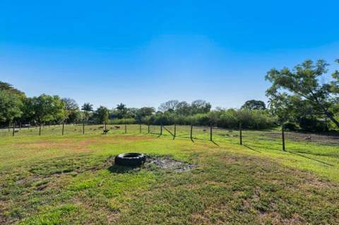5400 SW 162nd Avenue, Southwest Ranches FL - photo 11 of 14
