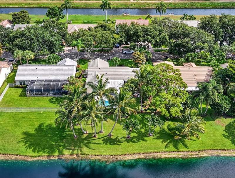 3 bedroom Single Family Residence at 3864 Satin Leaf Court, Sabal Lakes Ph 1, Delray Beach — photo 2
