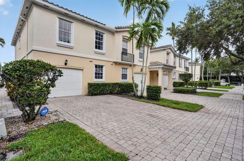 3 bedroom Townhouse at 209 Fortuna Drive, Catalina Lakes, Palm Beach Gardens — photo 5