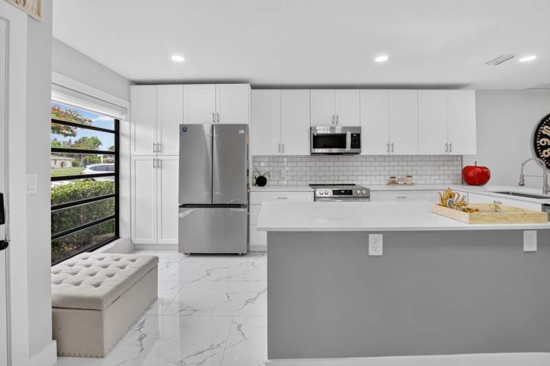 2 bedroom Villa at 8967 Belle Aire Drive, Boca Lakes Condo, Boca Raton — photo 3