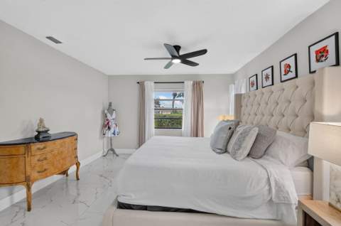 8967 Belle Aire Drive, Boca Raton FL - photo 16 of 39
