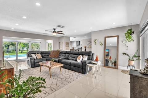 2070 NW 78th Avenue, Sunrise FL - photo 6 of 51