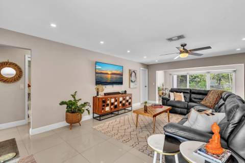 2070 NW 78th Avenue, Sunrise FL - photo 8 of 51