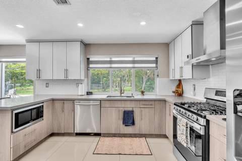 2070 NW 78th Avenue, Sunrise FL - photo 14 of 51